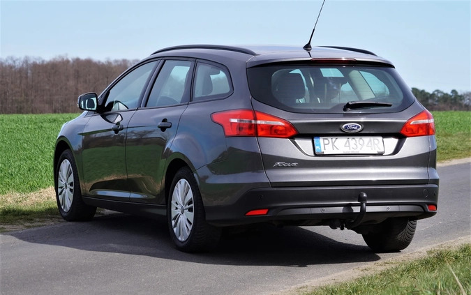 Ford Focus cena 29700 przebieg: 140000, rok produkcji 2015 z Kalisz małe 781